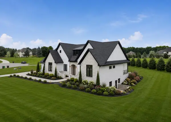 9034 York Crest Drive, Saline, MI 48176