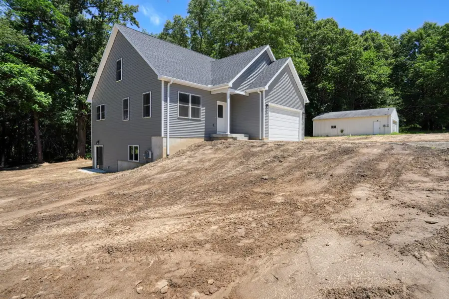1823 N Sutton Road, Jackson, MI 49202 - #2