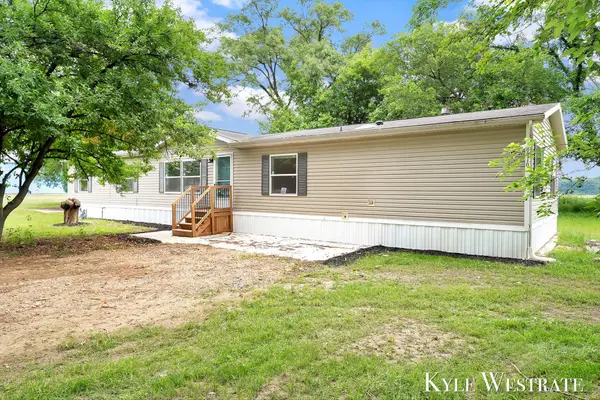 1515 10th Street, Martin, MI 49070