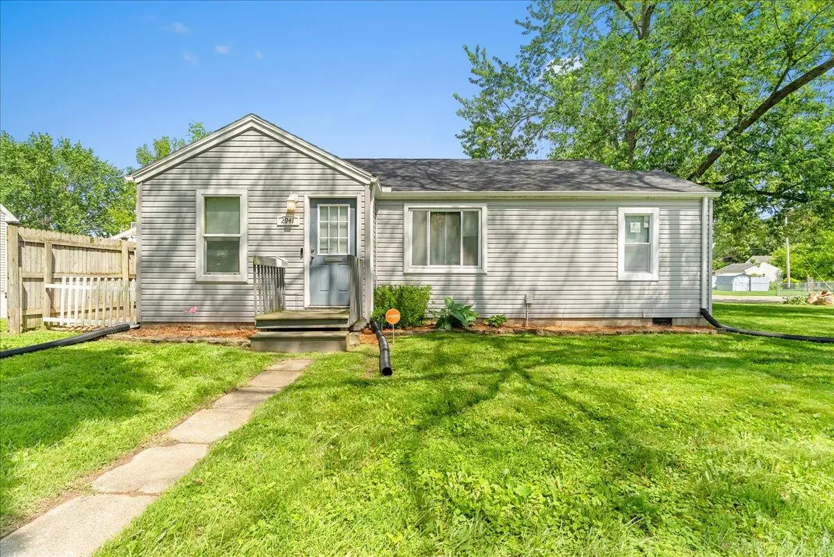 2941 S Deerfield Avenue, Lansing, MI 48911 - #1