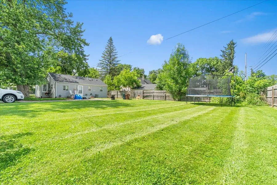 2941 S Deerfield Avenue, Lansing, MI 48911 - #3