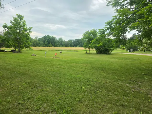 635 S Oak Street, Crystal, MI 48818