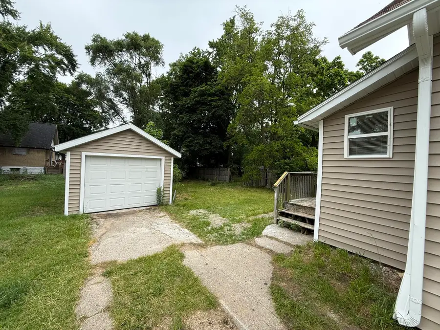 612 Ada Avenue, Muskegon, MI 49442 - #2