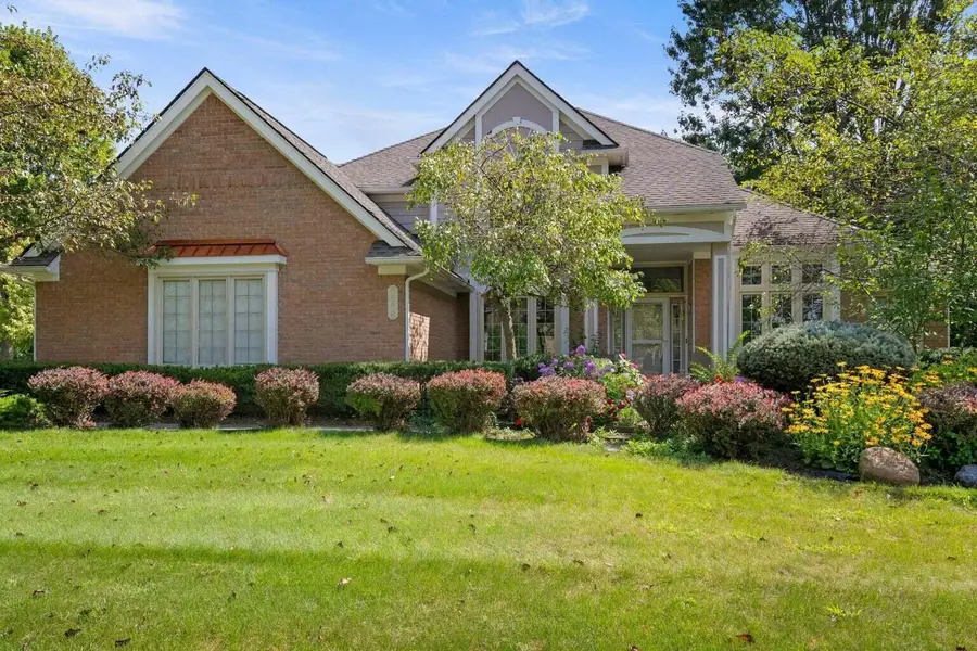6568 Crabapple Drive, Troy, MI 48098 - #2