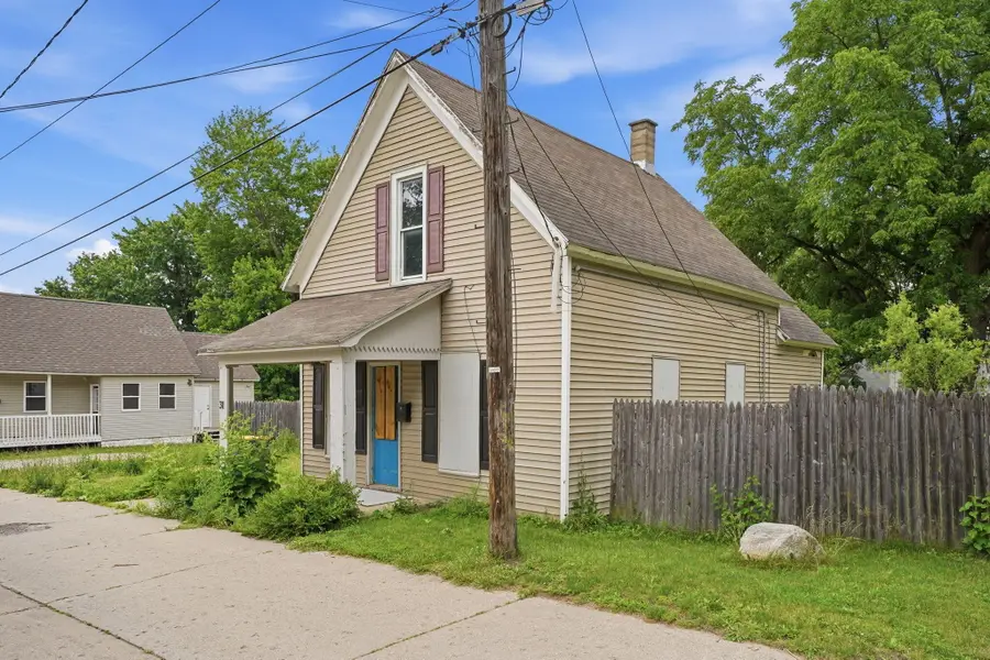 31 Mathews Court Ne, Grand Rapids, MI 49505 - #2