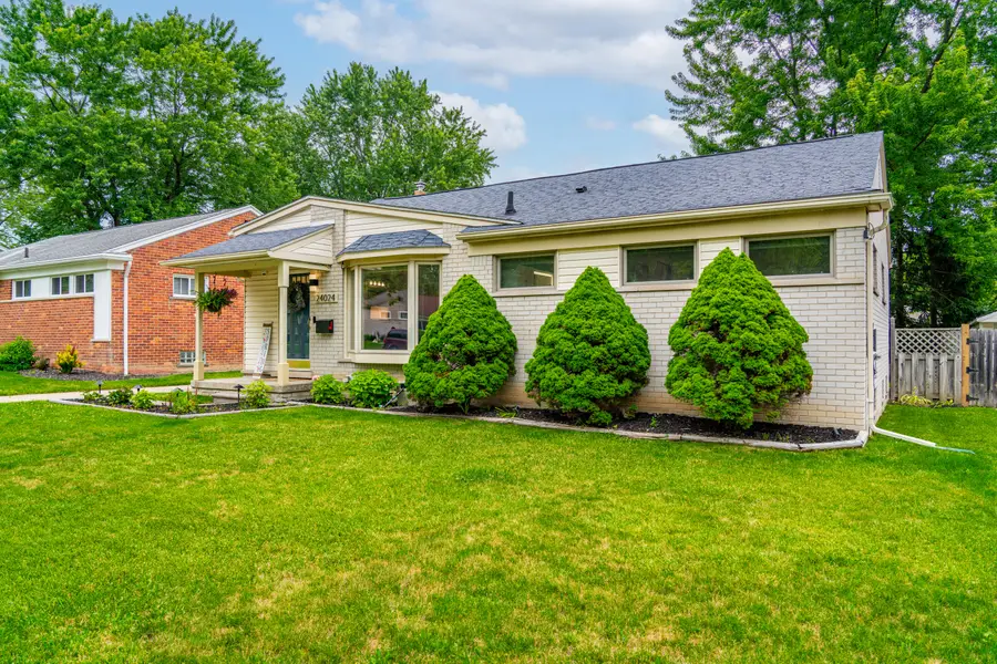 24024 Colchester Drive, Farmington, MI 48336 - #3
