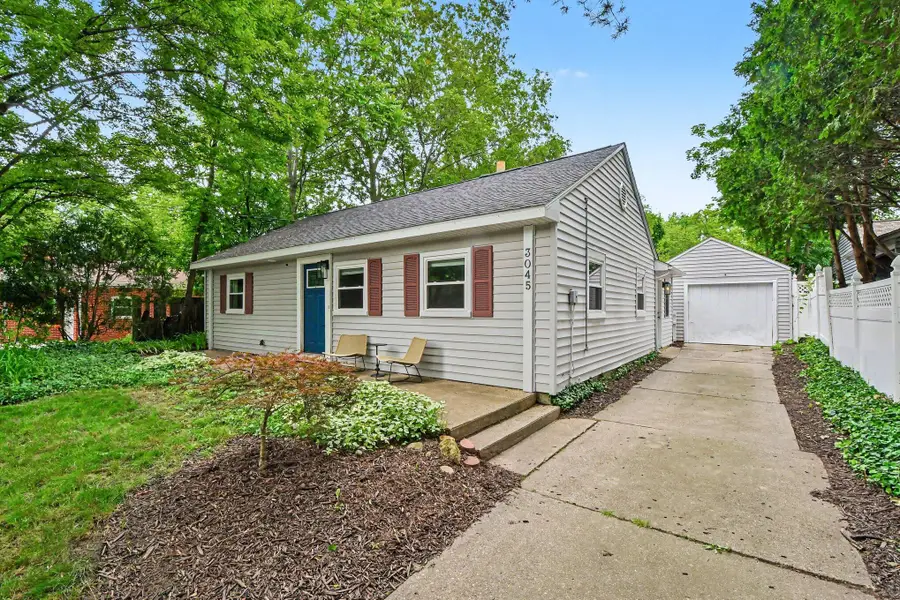 3045 Hall Street Se, Grand Rapids, MI 49506 - #2