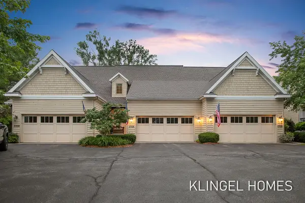 17528 N Fruitport Road, Spring Lake, MI 49456