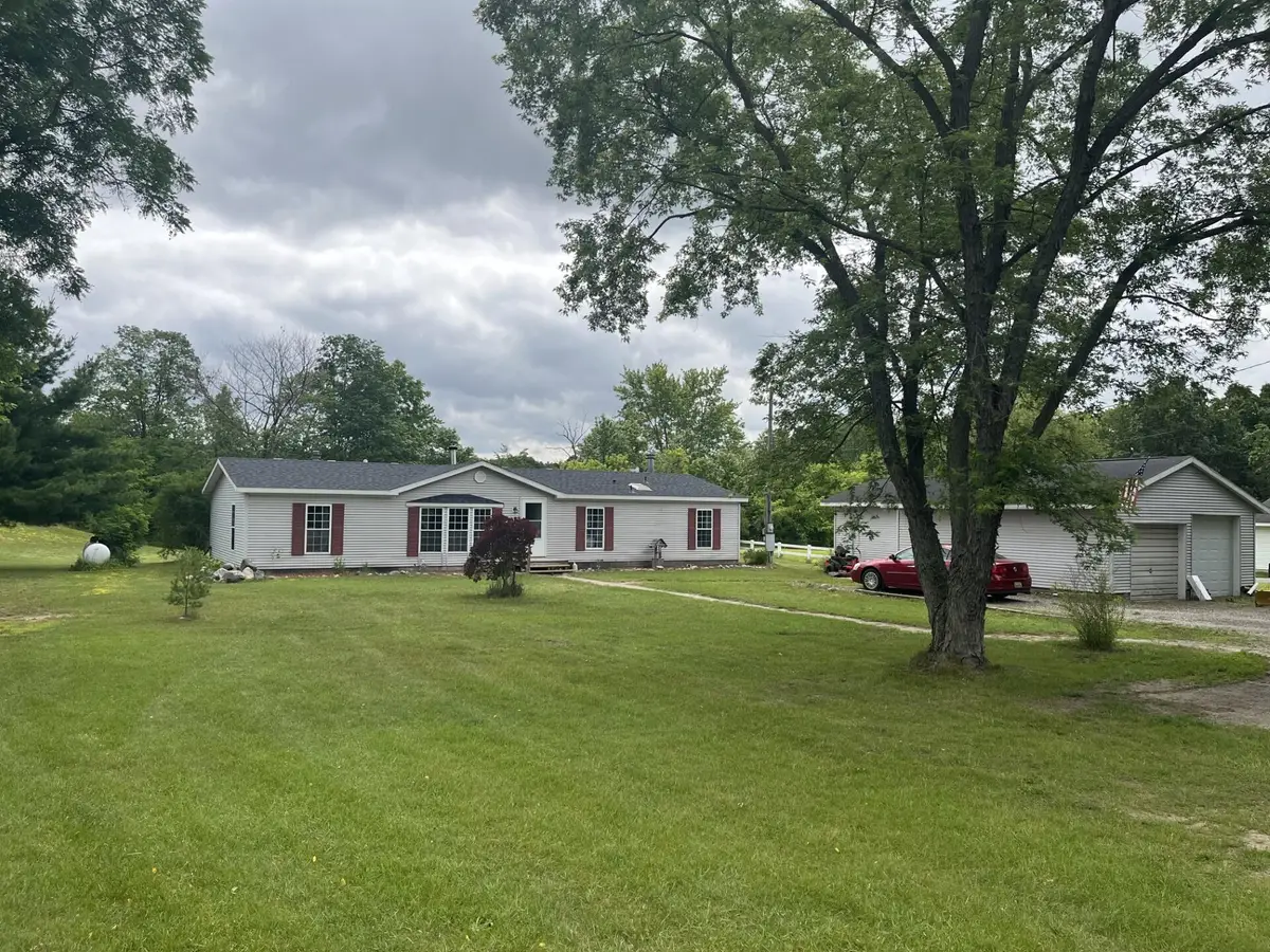 1172 N Greenville Road, Stanton, MI 48888 - #1