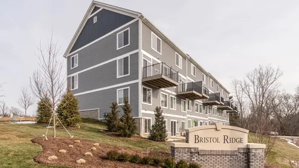 2713 Bristol Ridge Drive, Ann Arbor, MI 48105