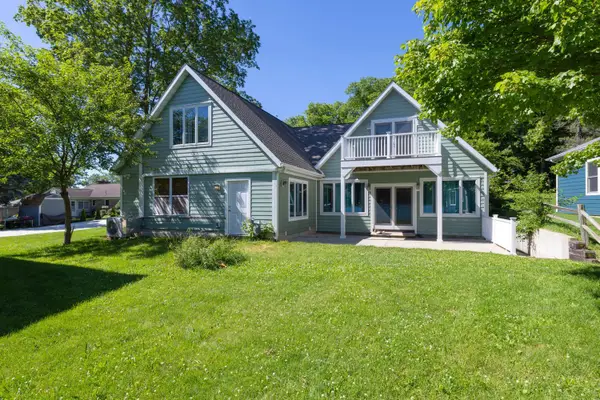 21129 Shore Acres Road, Cassopolis, MI 49031