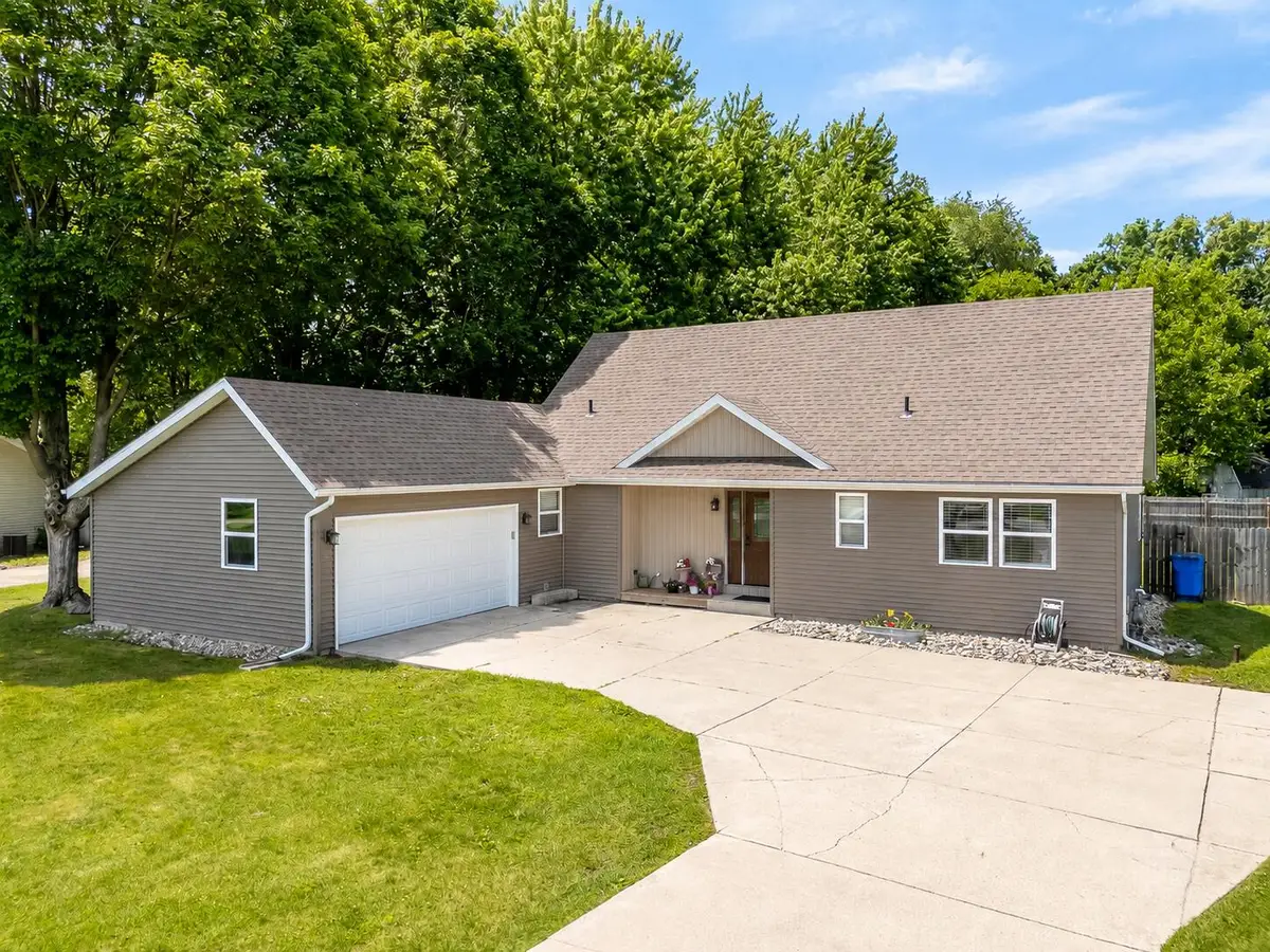 56782 Bow Drive, Three Rivers, MI 49093 - #1