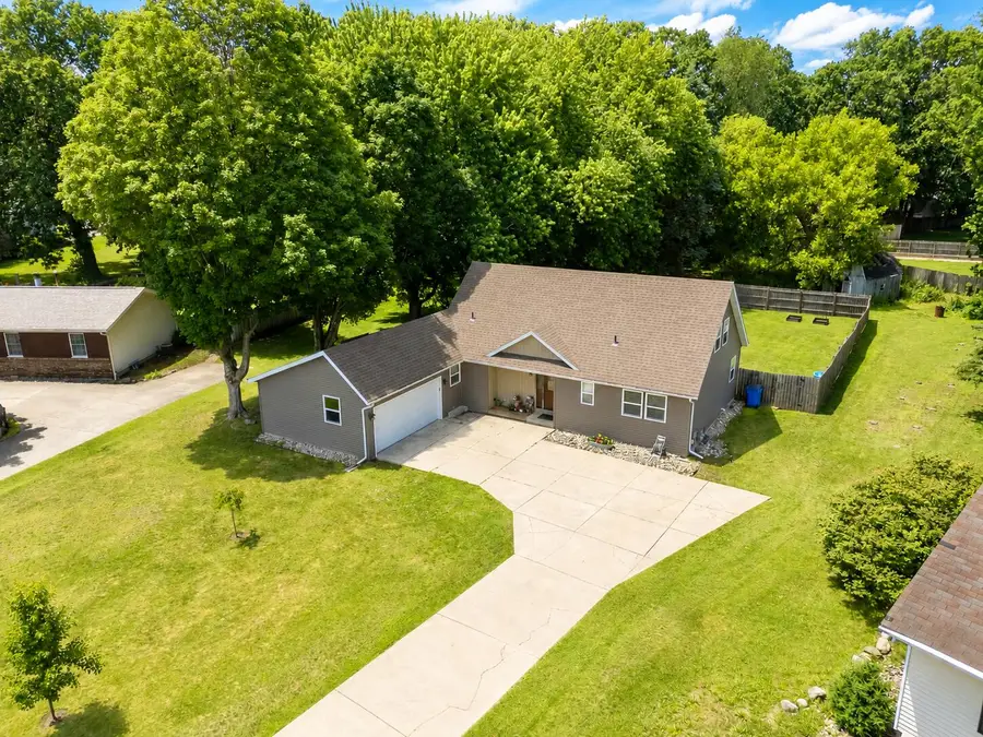 56782 Bow Drive, Three Rivers, MI 49093 - #2