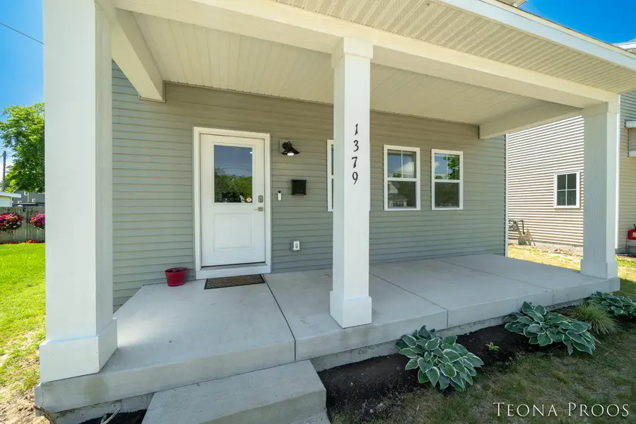 1379 Pine Street, Muskegon, MI 49442 - #2