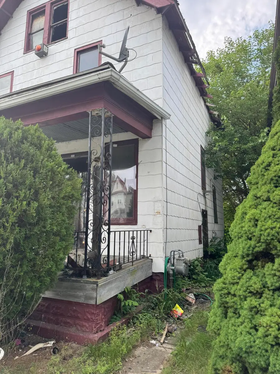9357 Richter Street, Detroit, MI 48214 - #2