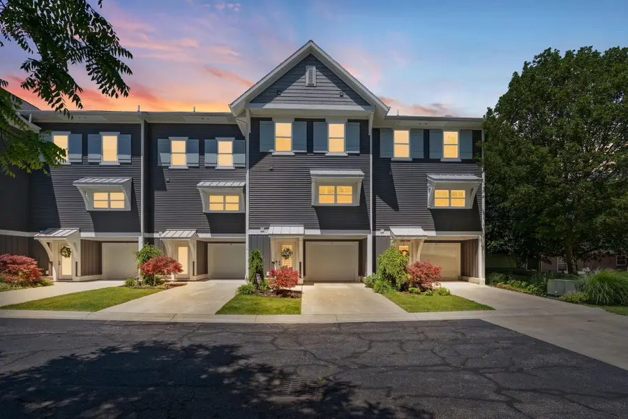 160 Keewatin Way #D, Douglas, MI 49406 - #2