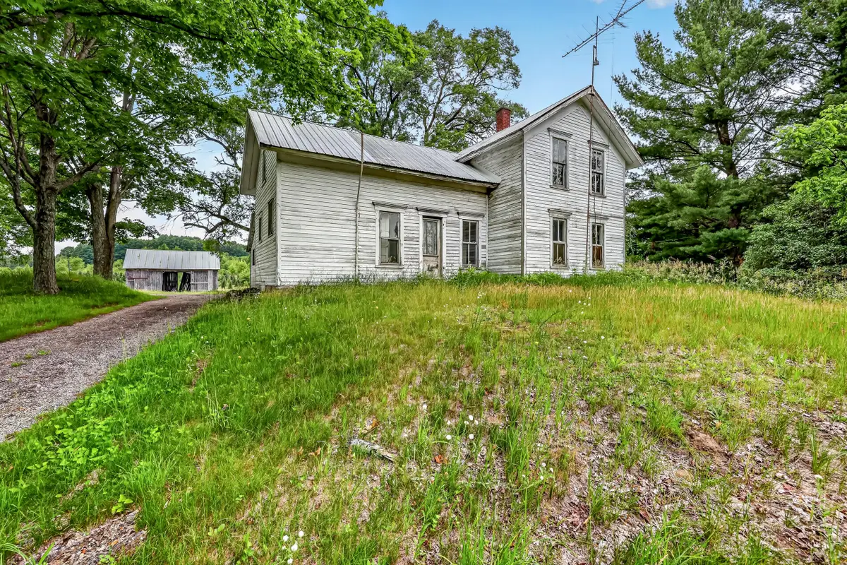 1085 S 96th Avenue, Shelby, MI 49455 - #1