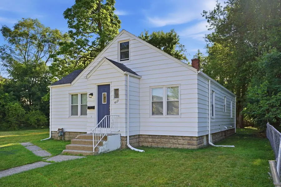 1027 Monroe Street, Benton Harbor, MI 49022 - #3