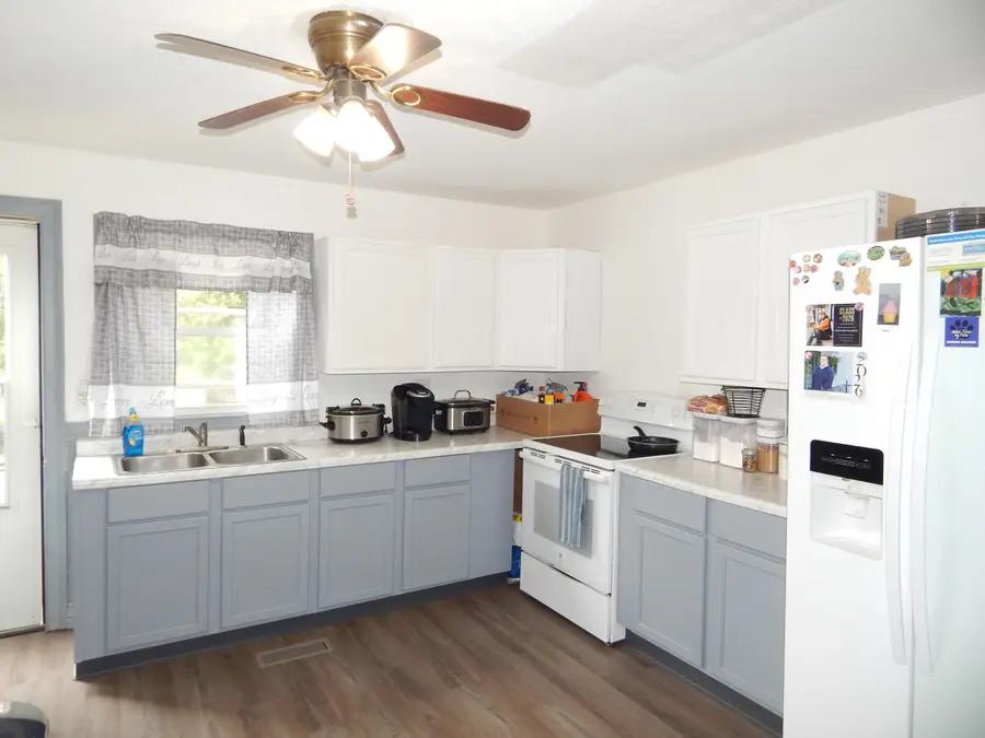 12270 E Bailey Road, Ravenna, MI 49451 - #2