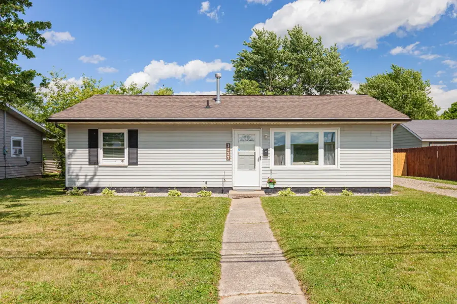 1127 Division Street, Adrian, MI 49221 - #2