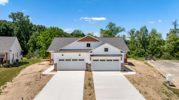 808 Joyce Lane, St. Johns, MI 48879