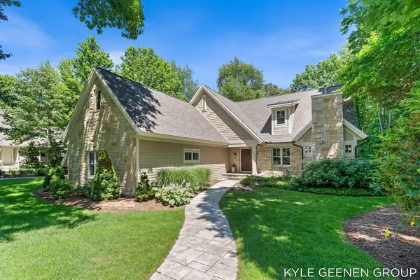 593 Old Macatawa Court, Holland, MI 49423