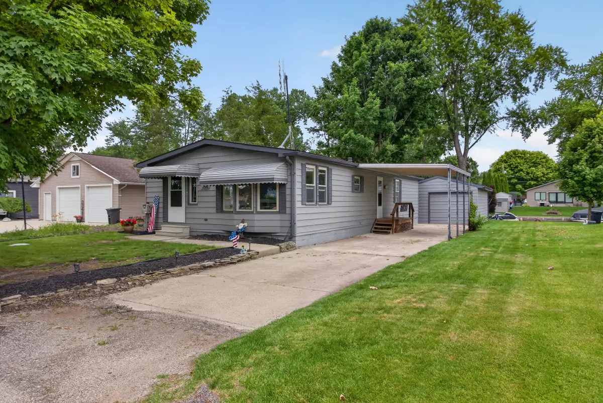 2550 Dardy Drive, Brooklyn, MI 49230 - #1