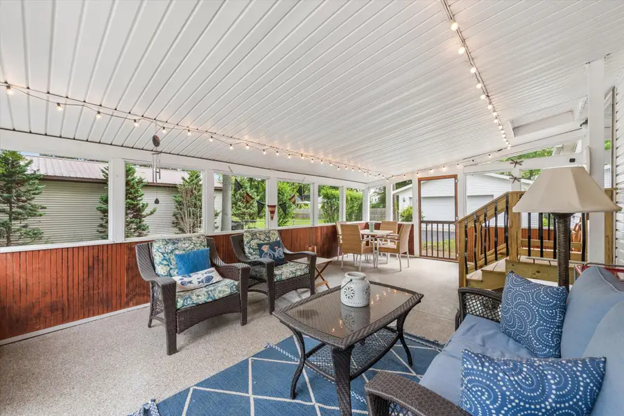 227 S Jameson Street, New Buffalo, MI 49117 - #2