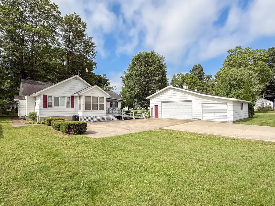 205 Haines Street, Dowagiac, MI 49047 - #2