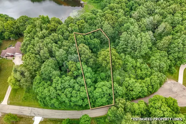 6117 Sweet Clover Hills Drive, Jonesville, MI 49250