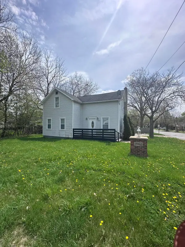 1002 E Oliver Street, Owosso, MI 48867