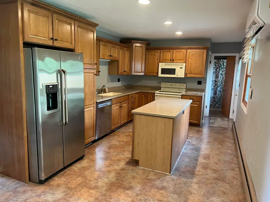 152 W Chicago Road, Coldwater, MI 49036 - #2