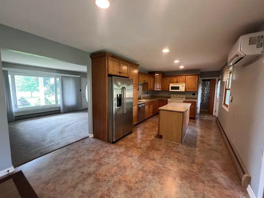 152 W Chicago Road, Coldwater, MI 49036 - #3