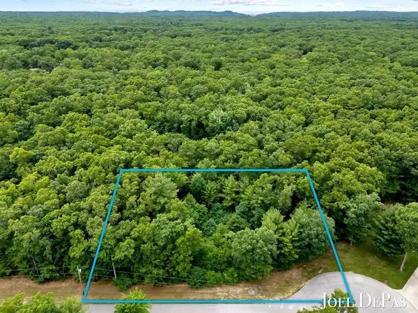 4293 Mystic Lane, Whitehall, MI 49461