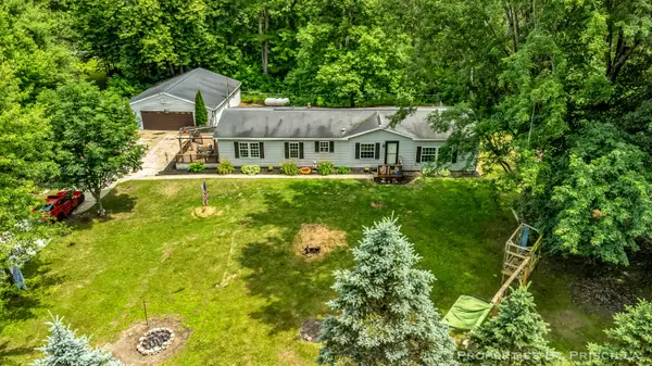 3766 Mary Avenue, Newaygo, MI 49337