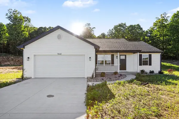 7642 Cinnamon Woods Trail, Kalamazoo, MI 49004