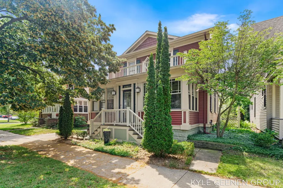 58 E 13th Street, Holland, MI 49423 - #2