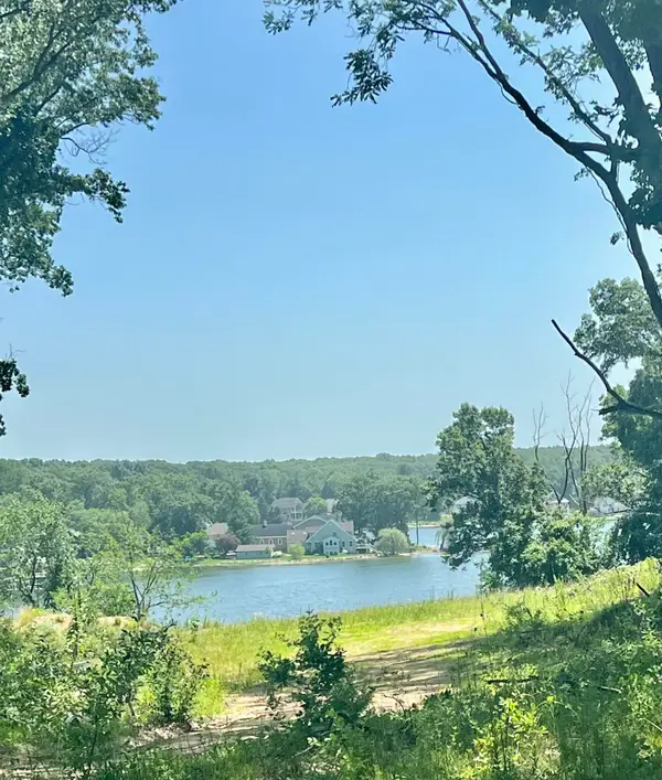 7689 Hidden Cove Place, Kalamazoo, MI 49009
