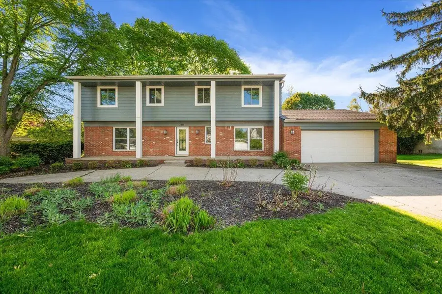 7381 Cathedral Drive, Bloomfield Hills, MI 48301 - #2