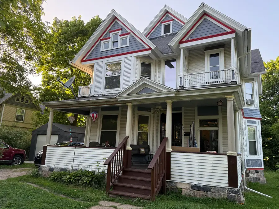 409 E Porter Street, Albion, MI 49224 - #3