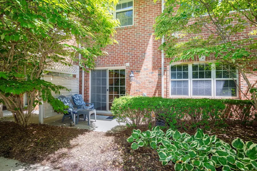 39688 Rockcrest Lane, Northville, MI 48168 - #2