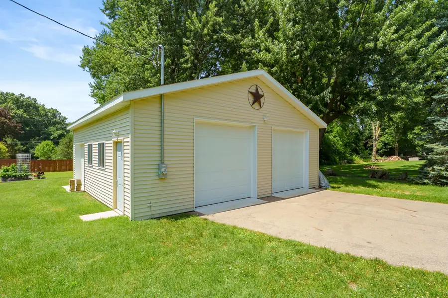 68334 Apple Lane, Benton Harbor, MI 49022 - #2