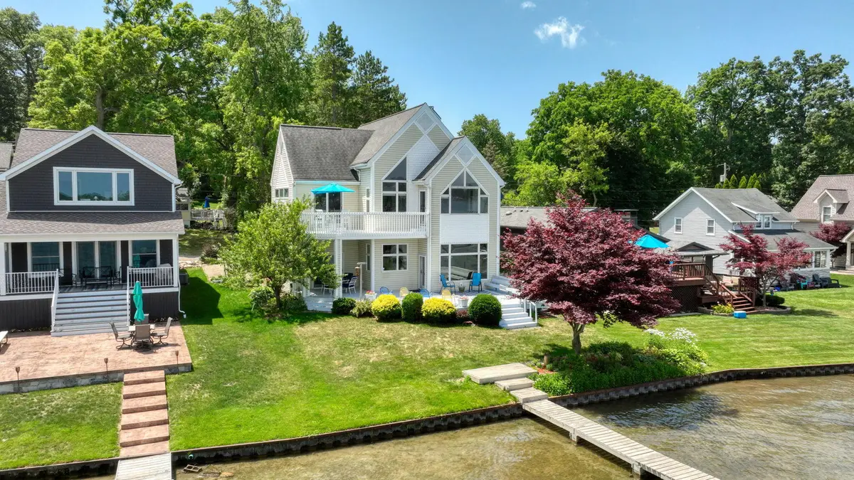 413 Oakwood Avenue, Clarklake, MI 49234 - #1