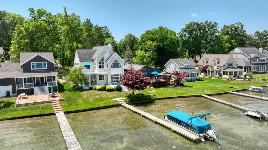 413 Oakwood Avenue, Clarklake, MI 49234 - #3