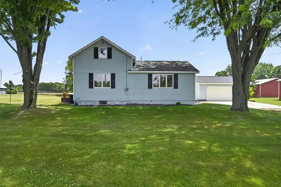 1253 S Waldron Road, Crystal, MI 48818 - #3