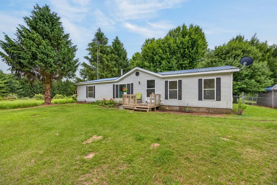 6178 Meredith Grade Road, Harrison, MI 48625 - #2