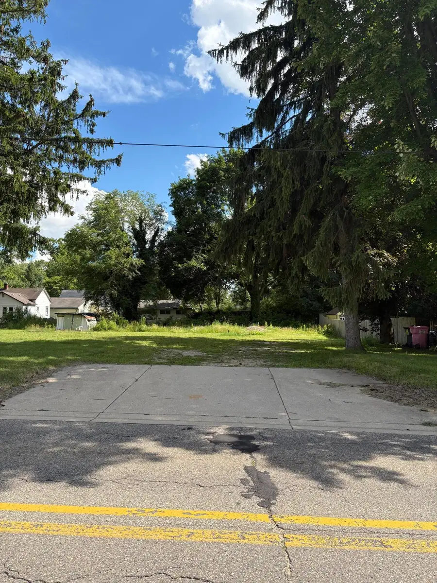 276 E Center Street, Coloma, MI 49038 - #2