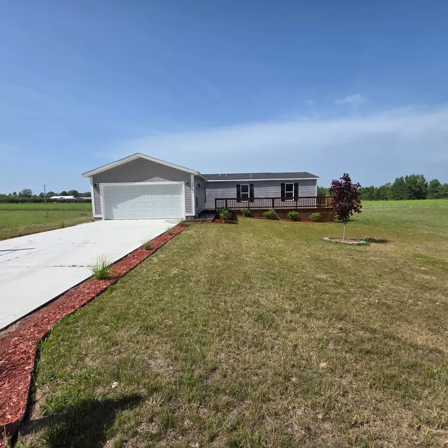 5556 W Lake Boulevard, Hart, MI 49420 - #3