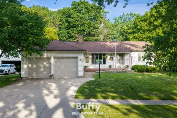 521 Leggat Street, Grand Haven, MI 49417