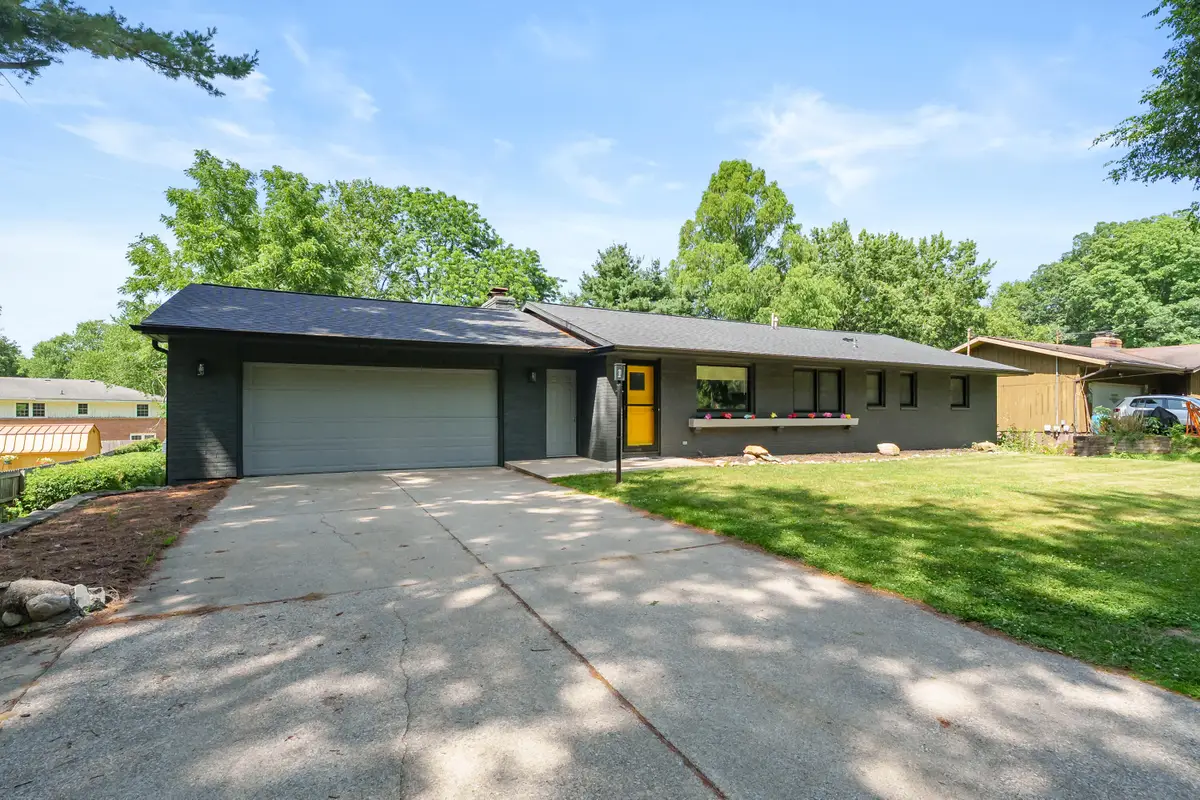 6231 E H Avenue, Kalamazoo, MI 49048 - #1